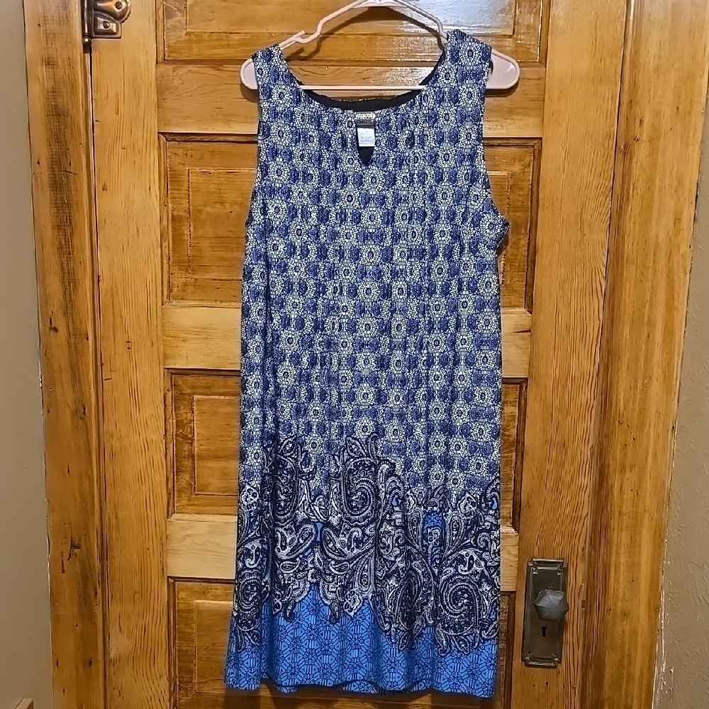NorthStyle Blue Midi Sundress with Crew Neck and Sleeveless Design 18